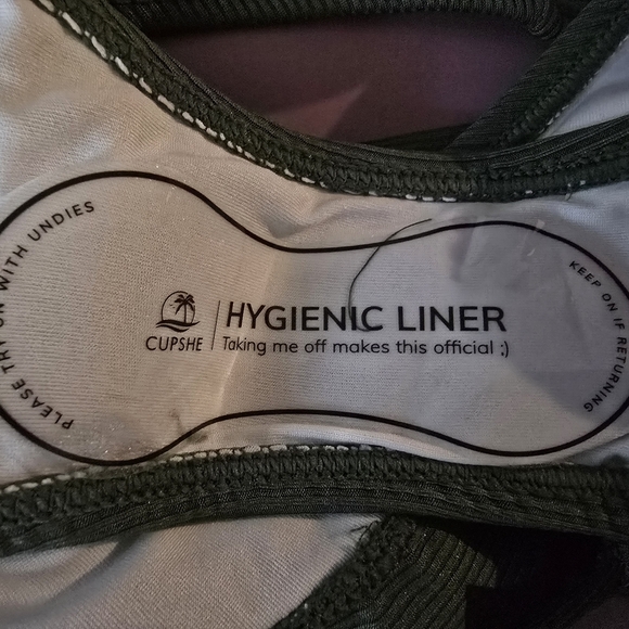 NWOT CUPSHE RIB SCALLOPED BIKINI SET HIPSTER LOW RISE SIZE MEDIUM - Picture 3 of 8